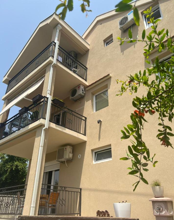 Apartmani Bekonja Тиват Екстер'єр фото