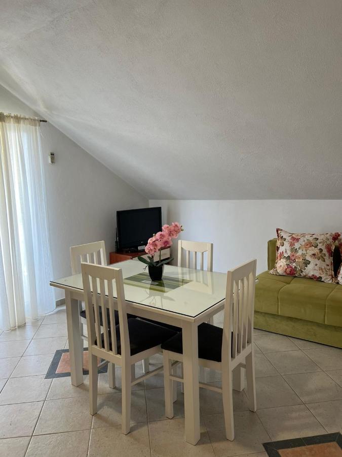 Apartmani Bekonja Тиват Екстер'єр фото