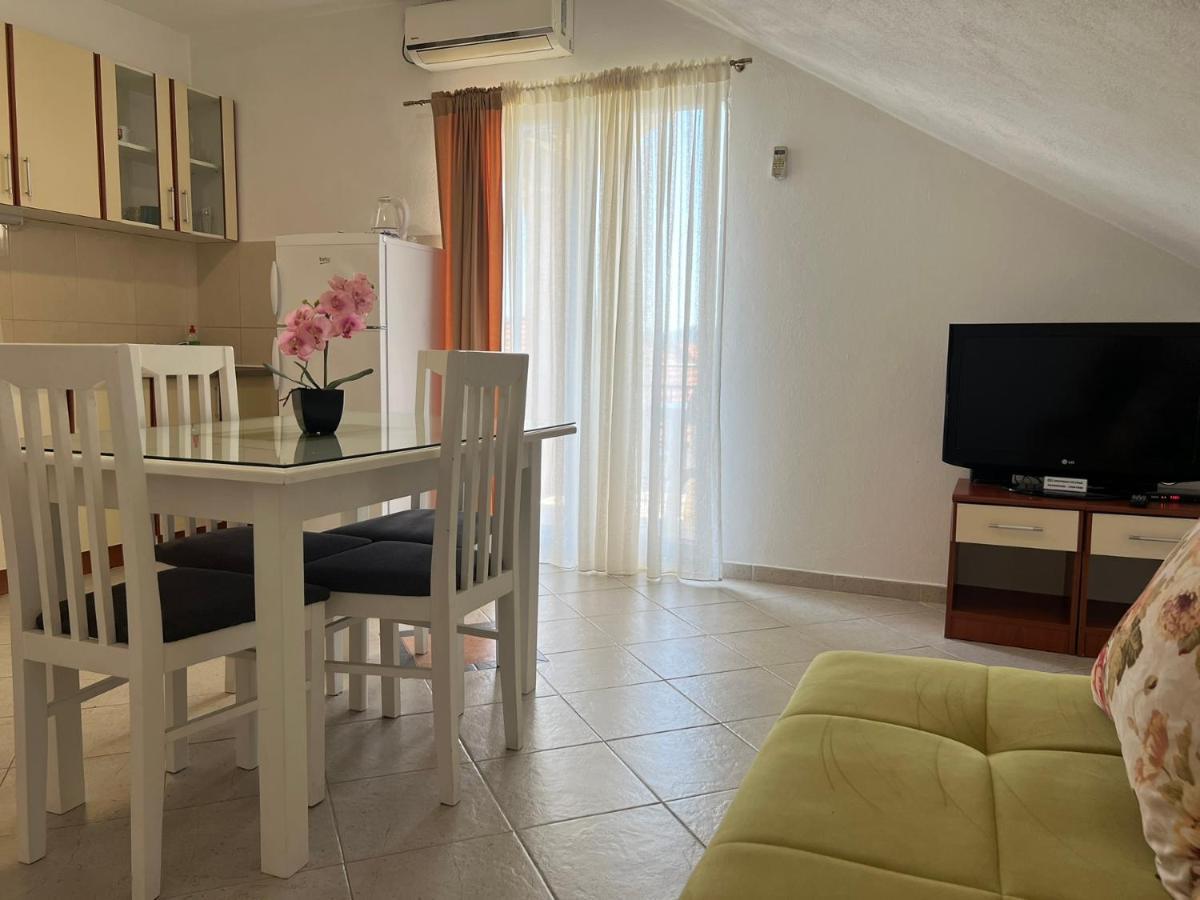 Apartmani Bekonja Тиват Екстер'єр фото