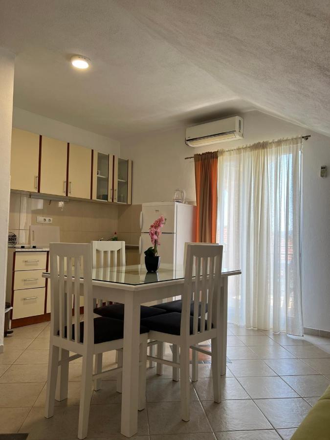 Apartmani Bekonja Тиват Екстер'єр фото