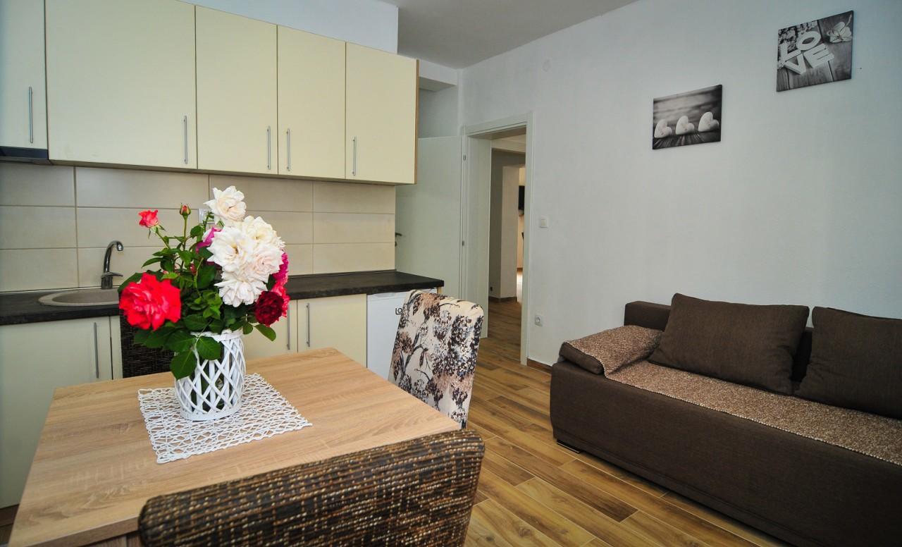 Apartmani Bekonja Тиват Екстер'єр фото
