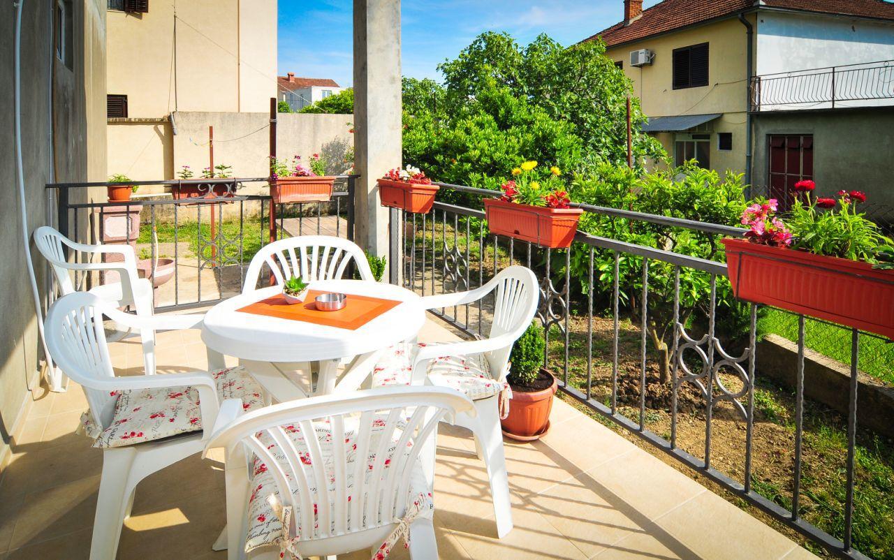 Apartmani Bekonja Тиват Екстер'єр фото